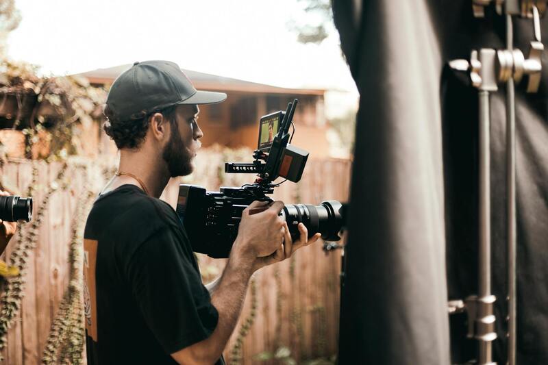 {live streaming services offered}